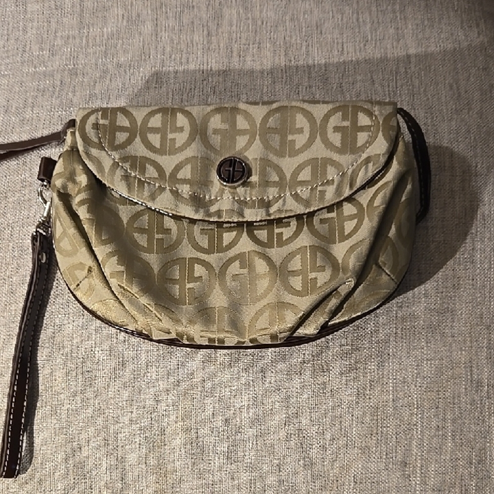 Beige Monogram Clutch - Giani Bernini
